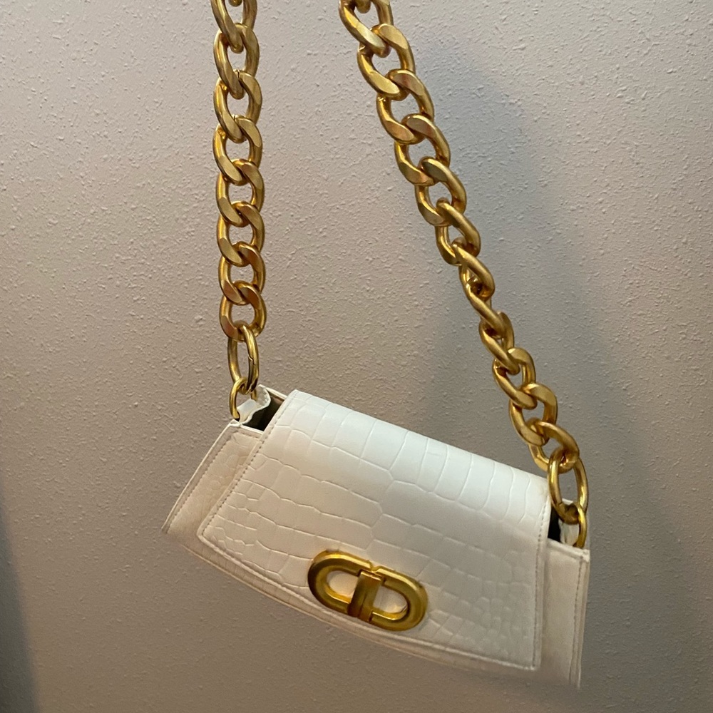 Vege label white hand bag